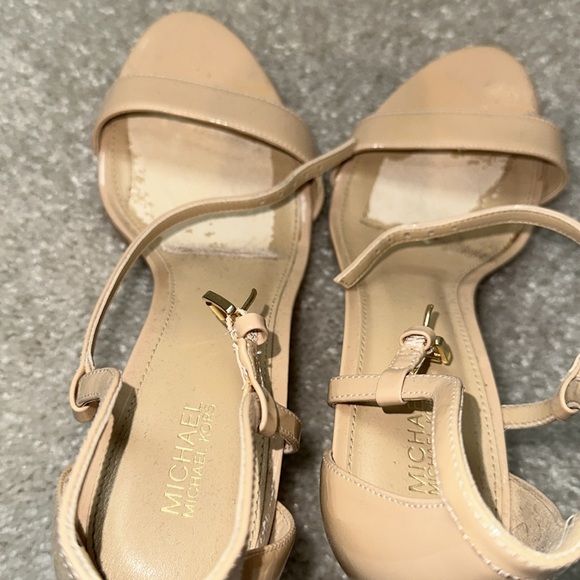 Michael kors heels - Picture 4 of 5